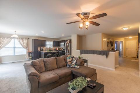 92 Broadstone Cir E, Blacklick, OH 43004 photo 7