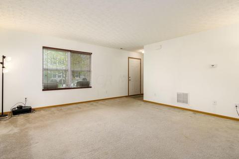1414 Ithaca Dr, Columbus, OH 43228 photo 4