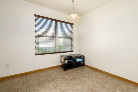 1414 Ithaca Dr, Columbus, OH 43228 photo 10