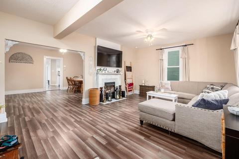 628 E 5th Ave, Lancaster, OH 43130 photo 6