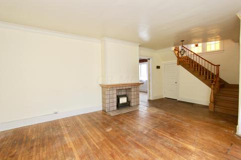 243 S State St, Marion, OH 43302 photo 10