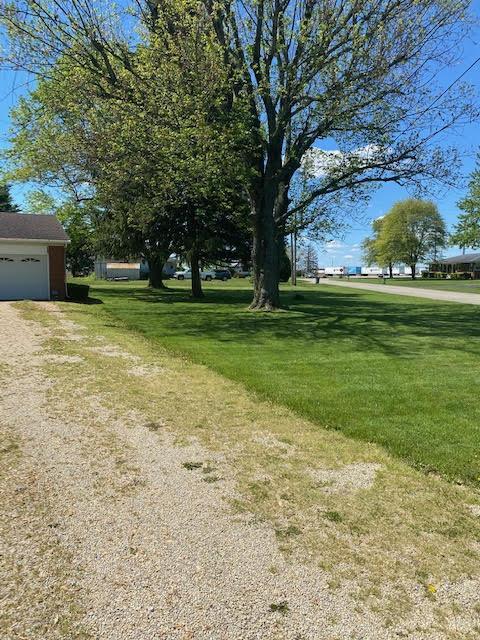 239 Ludwig Dr, Circleville, OH 43113 photo 2