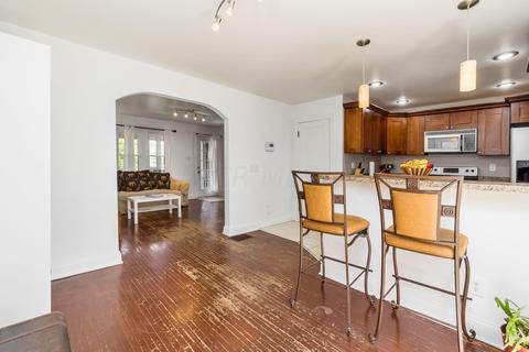 537 E Moler St, Columbus, OH 43207 photo 9