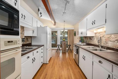 1111 James Rd, Lancaster, OH 43130 photo 3