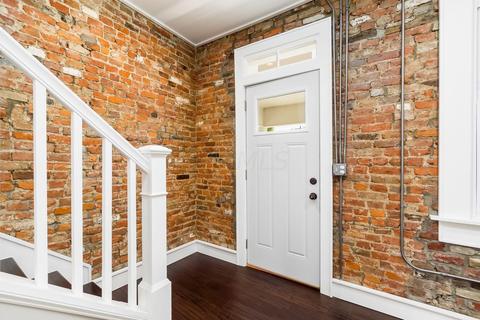 92 E Moler St, Columbus, OH 43207 photo 6