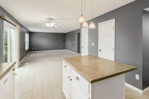 137 Harvard Loop, Delaware, OH 43015 photo 9