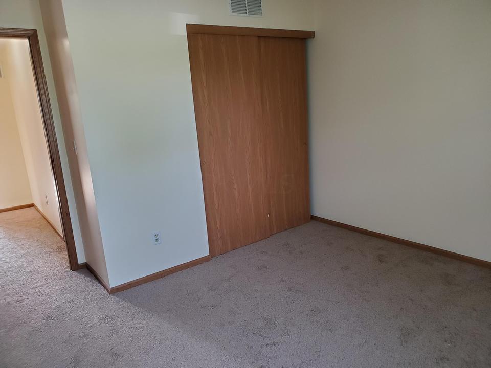  8052 Lakeloop Dr, Westerville, OH 43081 photo 14