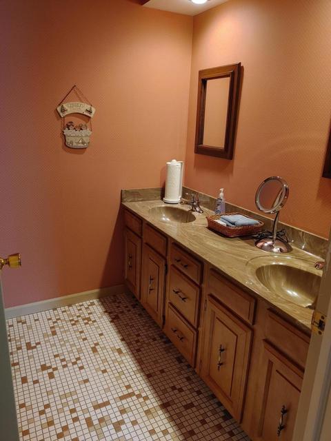 910 Laura Dr, Marion, OH 43302 photo 6