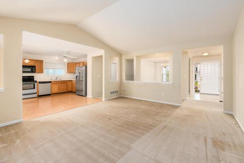 133 Rolling Acre Dr, Lithopolis, OH 43136 photo 11