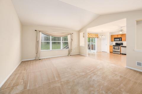133 Rolling Acre Dr, Lithopolis, OH 43136 photo 10