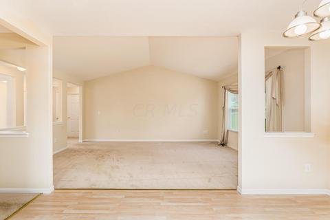 133 Rolling Acre Dr, Lithopolis, OH 43136 photo 17
