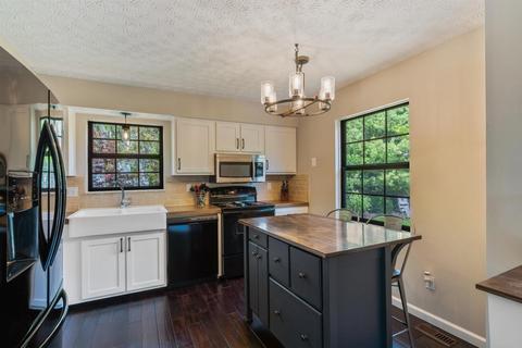 3646 Carnforth Dr, Columbus, OH 43221 photo 15