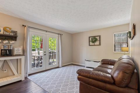 3646 Carnforth Dr, Columbus, OH 43221 photo 10