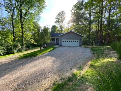 10561 Walnut Dowler Rd, Logan, OH 43138 photo 3