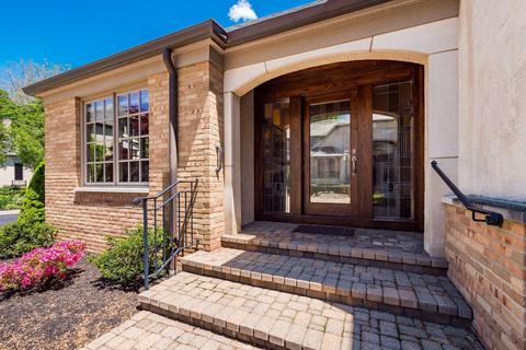 12 Lyonsgate Rd, Bexley, OH 43209 photo 5