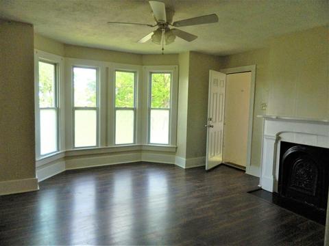 723 E Main St, Newark, OH 43055 photo 4