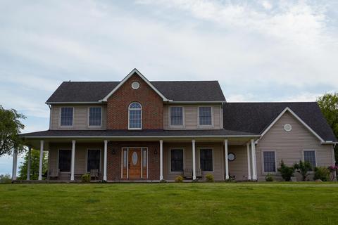 17 Clyde Ct, Hebron, OH 43025 photo 2