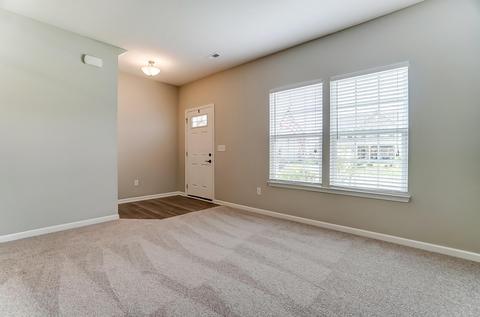 326 Ridgefield Dr, Delaware, OH 43015 photo 3