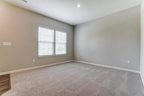 326 Ridgefield Dr, Delaware, OH 43015 photo 4