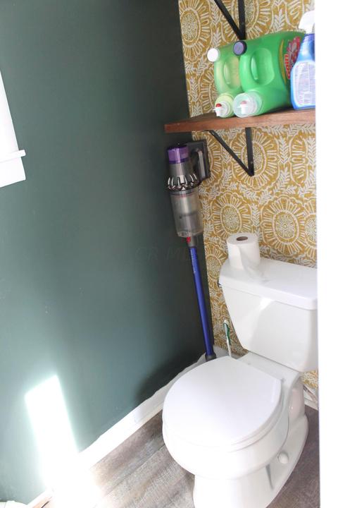 449 E Walnut St, Lancaster, OH 43130 photo 9