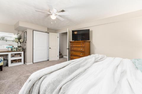 1810 Pine Rd, Heath, OH 43056 photo 17