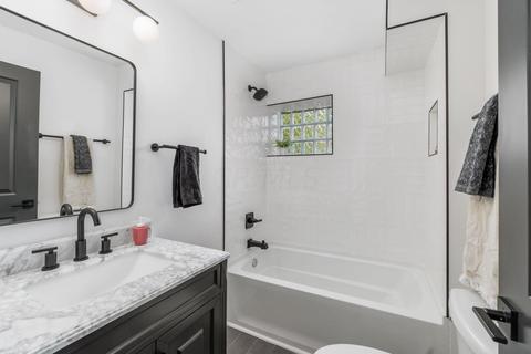 46 E Welch Ave, Columbus, OH 43207 photo 42