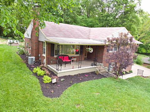 1131 White Oak Dr, Springfield, OH 45504 photo 2