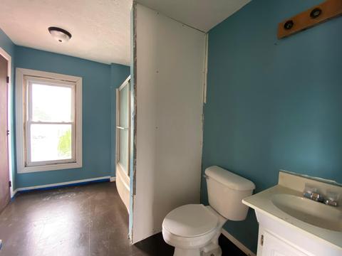 182 E George St, Marion, OH 43302 photo 2