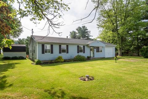 640 Titus Rd, Springfield, OH 45502 photo 2