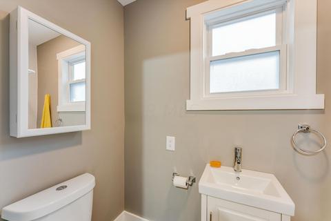 590 E Weber Rd, Columbus, OH 43202 photo 13