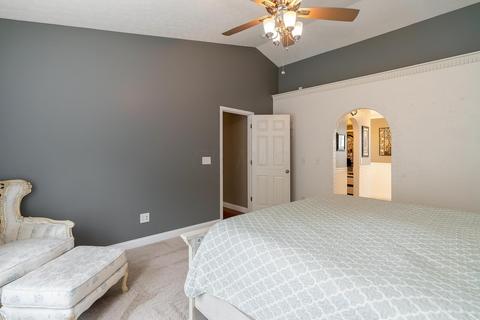 552 Adrian Dr, Delaware, OH 43015 photo 22
