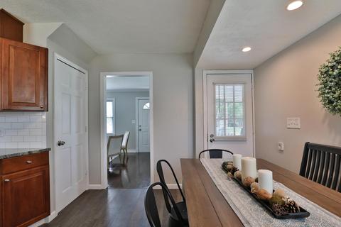 896 E Longview Ave, Columbus, OH 43224 photo 10