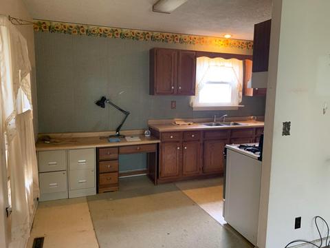 174 Third Ave, Circleville, OH 43113 photo 6