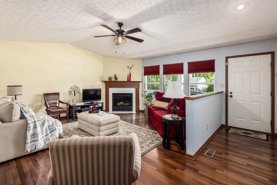  1608 Tall Meadows Dr, Columbus, OH 43223 photo 4