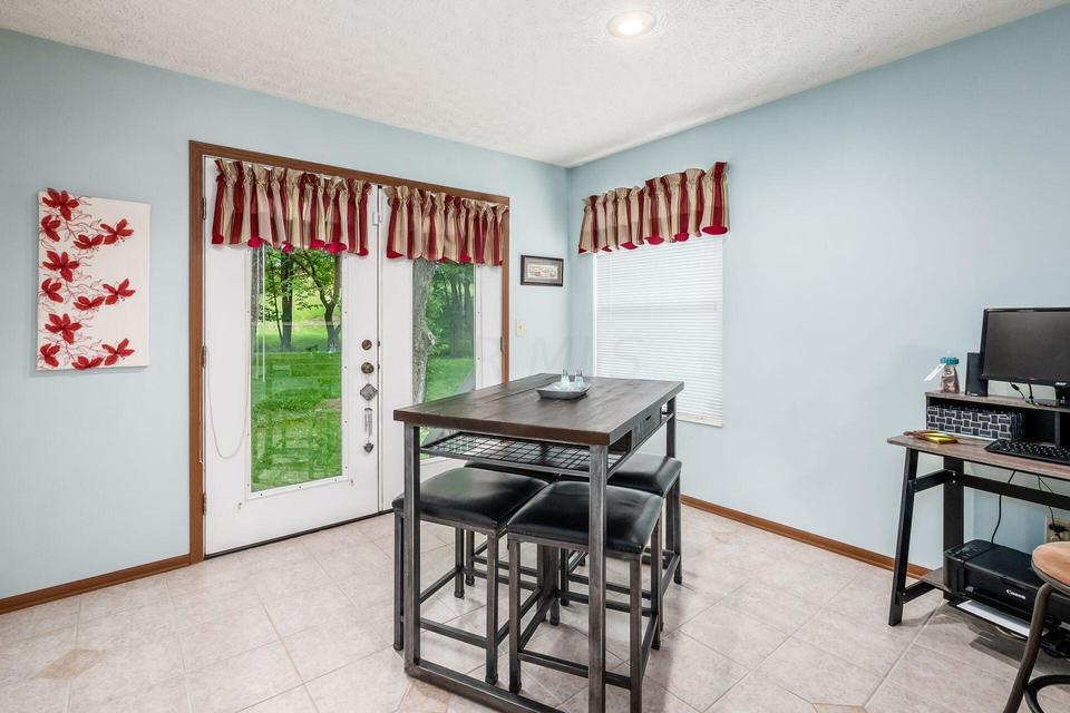  1608 Tall Meadows Dr, Columbus, OH 43223 photo 12