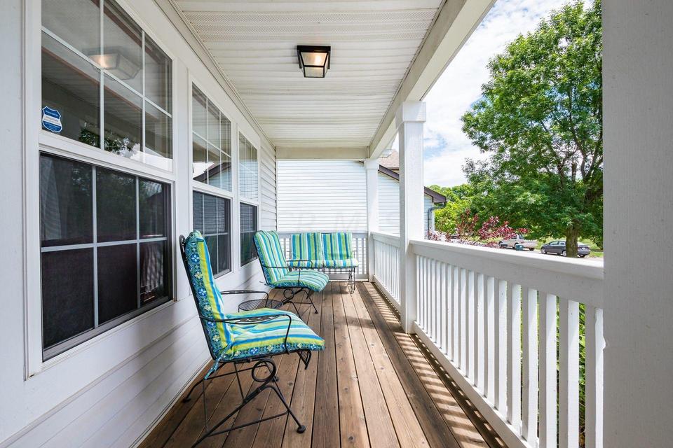  1608 Tall Meadows Dr, Columbus, OH 43223 photo 2