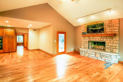 7217 Stahl Rd, Orient, OH 43146 photo 2