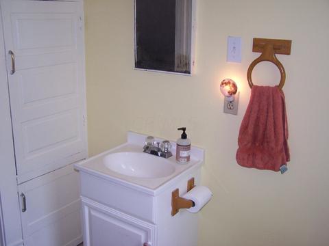 231 E Maynard Ave, Columbus, OH 43202 photo 23