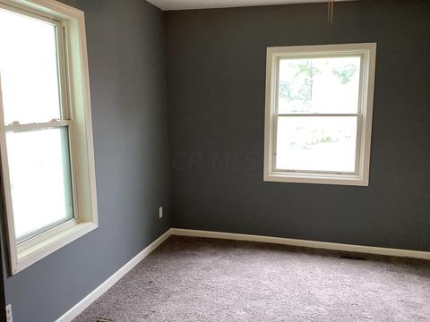 156 E Water St, Circleville, OH 43113 photo 7