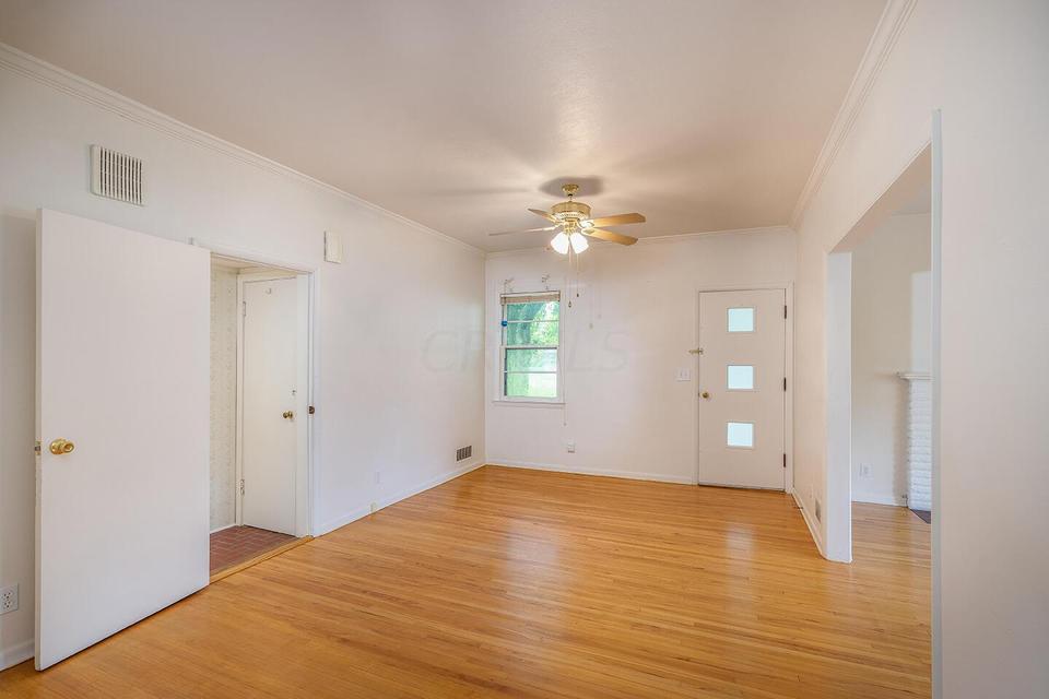  142 Dry Creek Rd, Newark, OH 43055 photo 8