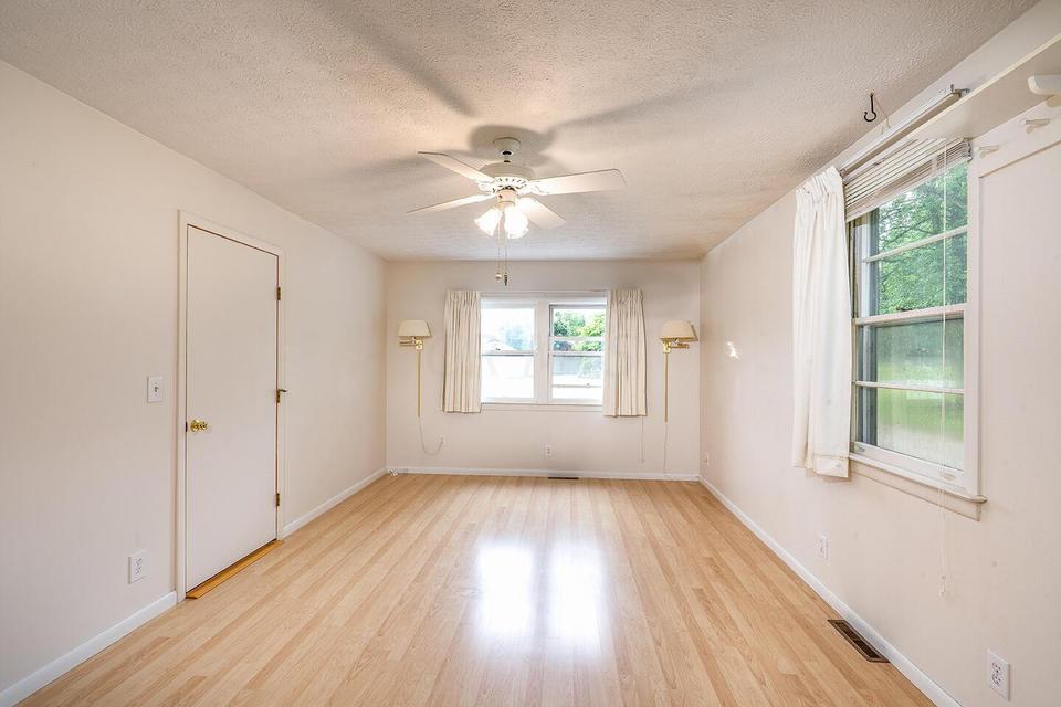  142 Dry Creek Rd, Newark, OH 43055 photo 18