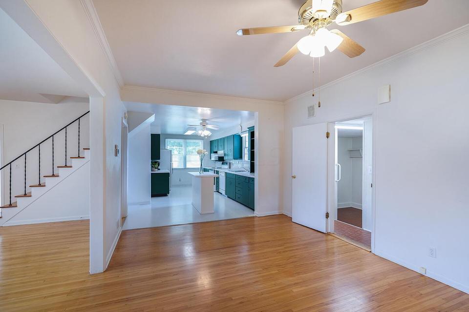  142 Dry Creek Rd, Newark, OH 43055 photo 9