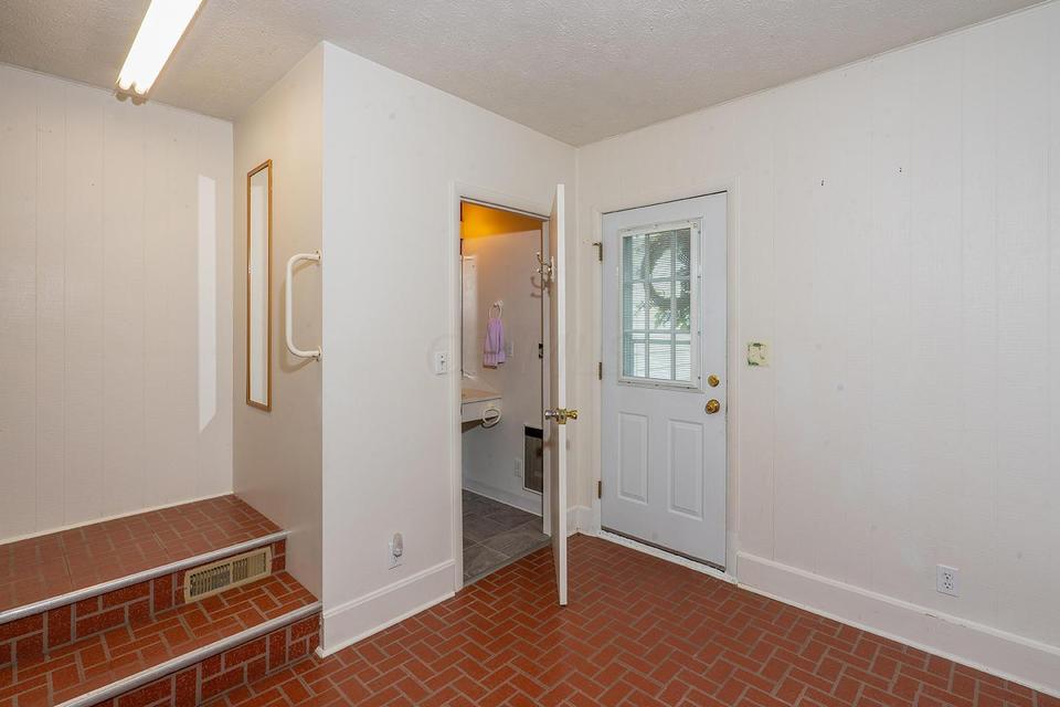  142 Dry Creek Rd, Newark, OH 43055 photo 16