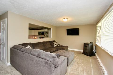 2597 Lee Rd, Marion, OH 43302 photo 4