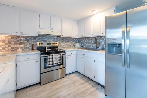 2945 Derr Rd, Springfield, OH 45503 photo 8
