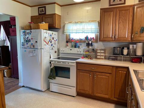 216 Dennis Ave, Marion, OH 43302 photo 4