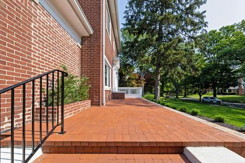 33 N Cassingham Rd, Bexley, OH 43209 photo 3