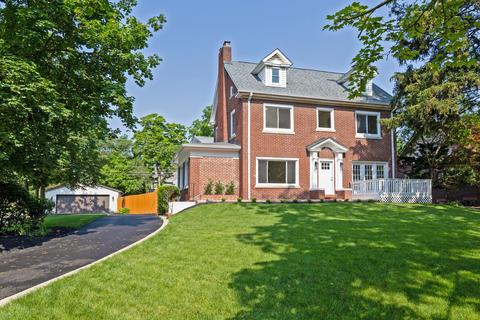 33 N Cassingham Rd, Bexley, OH 43209 photo 1