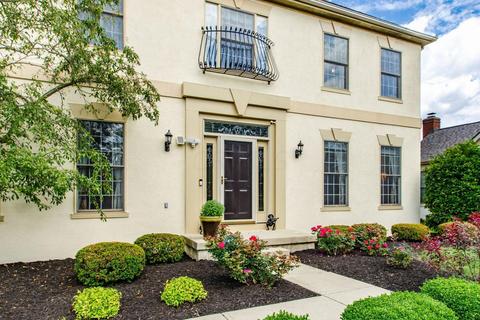 8066 Luckstone Dr, Dublin, OH 43017 photo 4