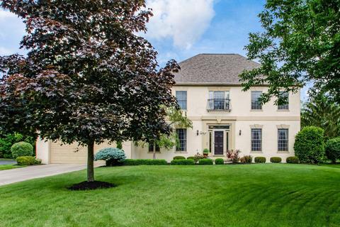8066 Luckstone Dr, Dublin, OH 43017 photo 1